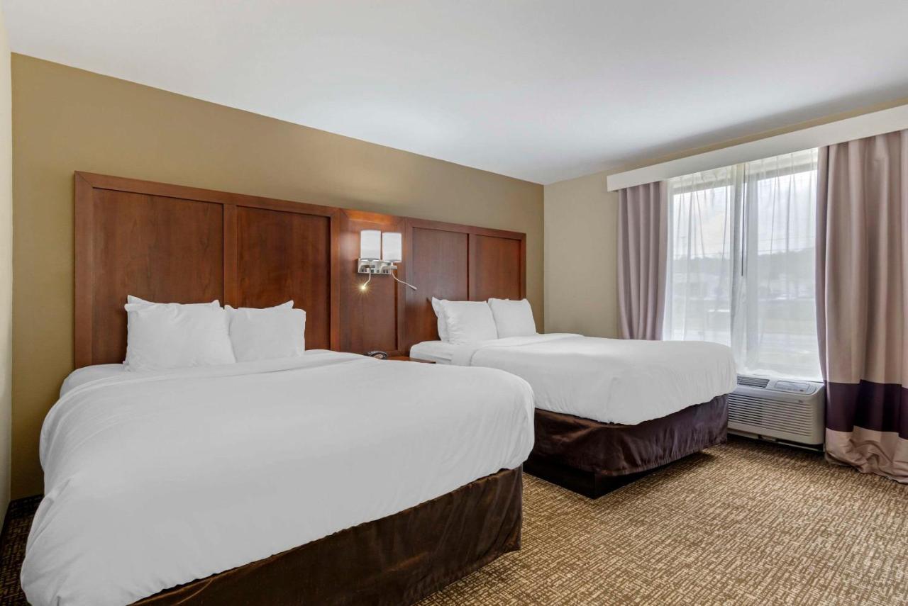 คอมฟอร์ต สวีท เคนเนซอว์ สเตท ยูนิเวอร์ซิตี้ Hotel เคนเนซอร์ ภายนอก รูปภาพ