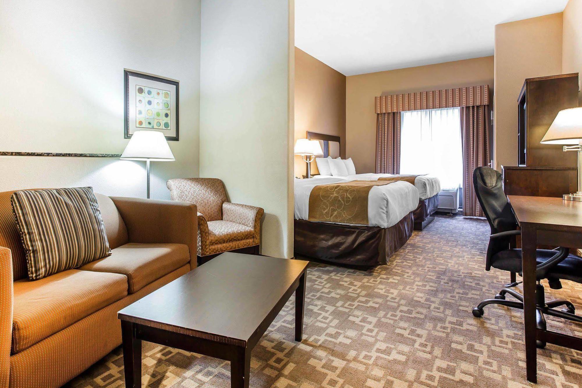 คอมฟอร์ต สวีท เคนเนซอว์ สเตท ยูนิเวอร์ซิตี้ Hotel เคนเนซอร์ ภายนอก รูปภาพ